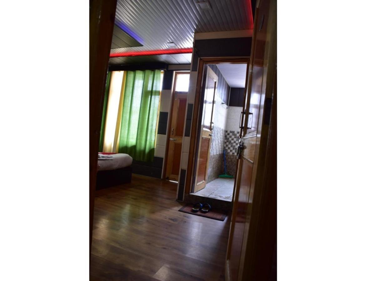 Hotel Peak View, Lahaul Sissu Exterior photo