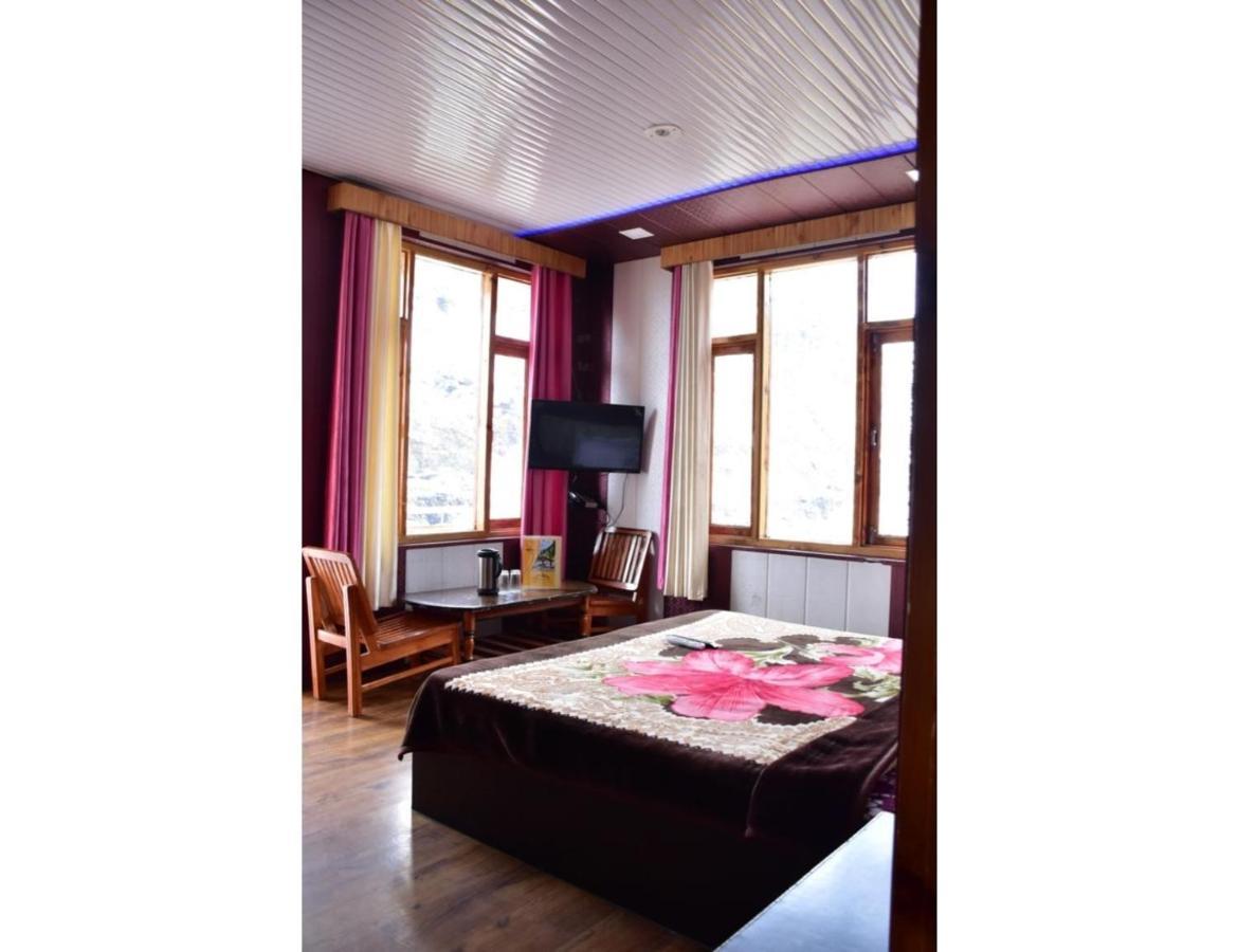 Hotel Peak View, Lahaul Sissu Exterior photo
