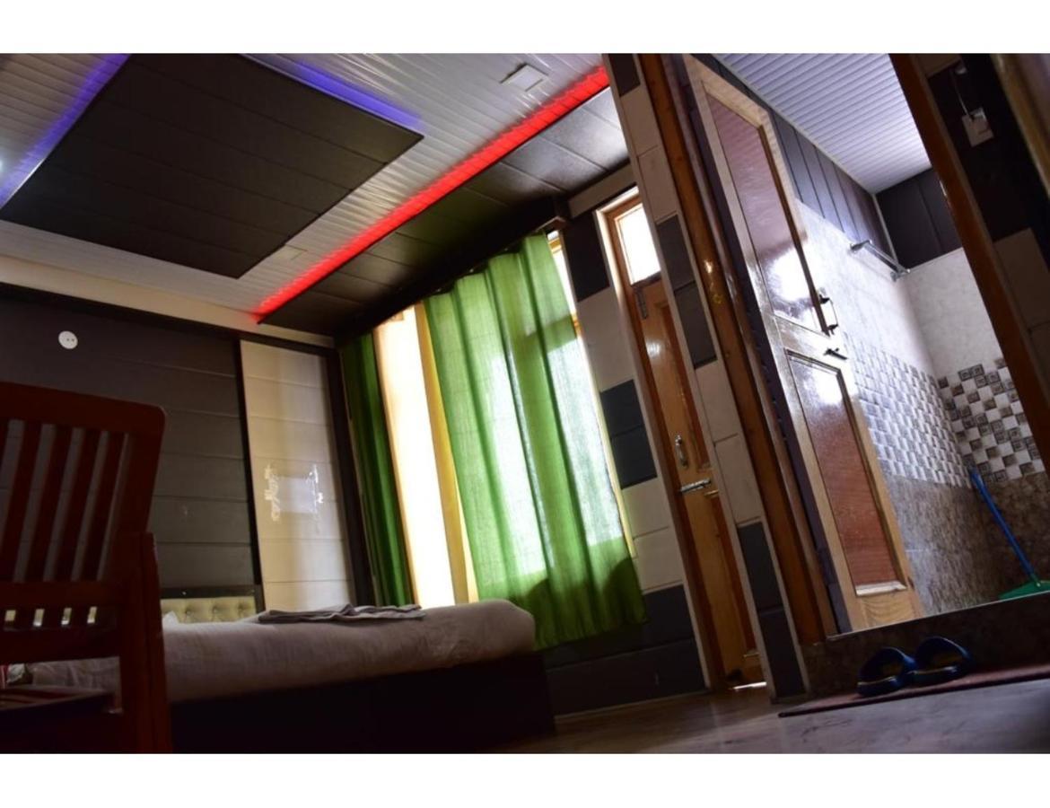 Hotel Peak View, Lahaul Sissu Exterior photo